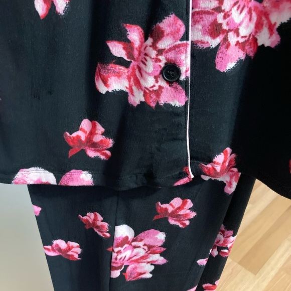 NWTS Ladies 2 Piece Pajamas - Picture 3 of 8